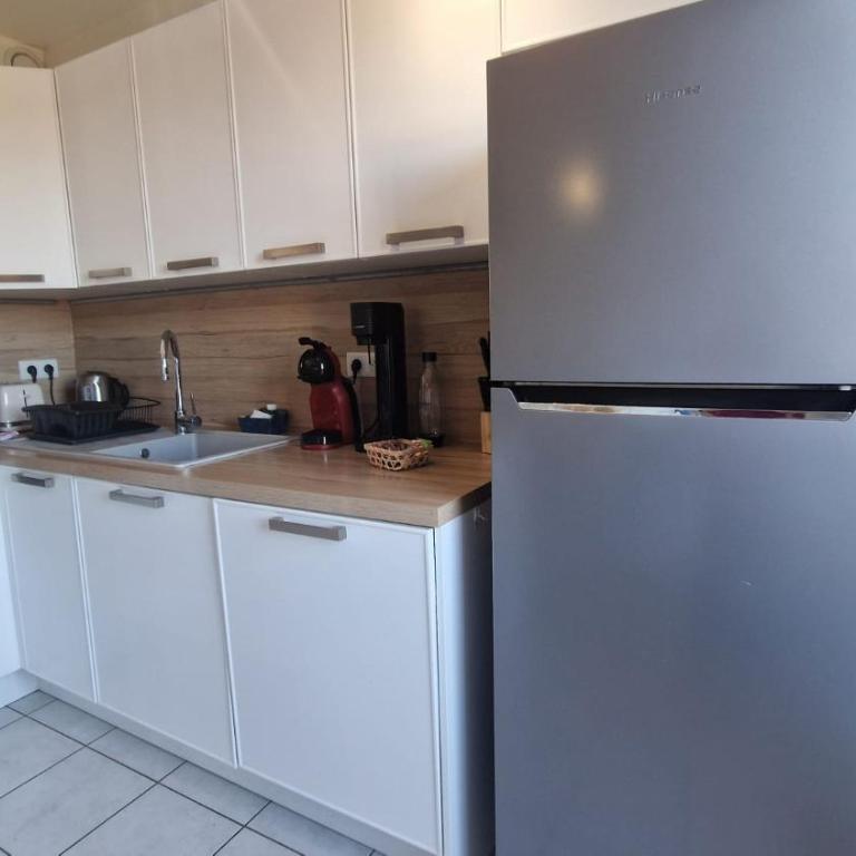 Beau duplex CAP CAMARGUE piscine 4 pers terrasse et parking dans résidence sécurisée - Appartement 2 Chambres - Vue sur Piscine - 36