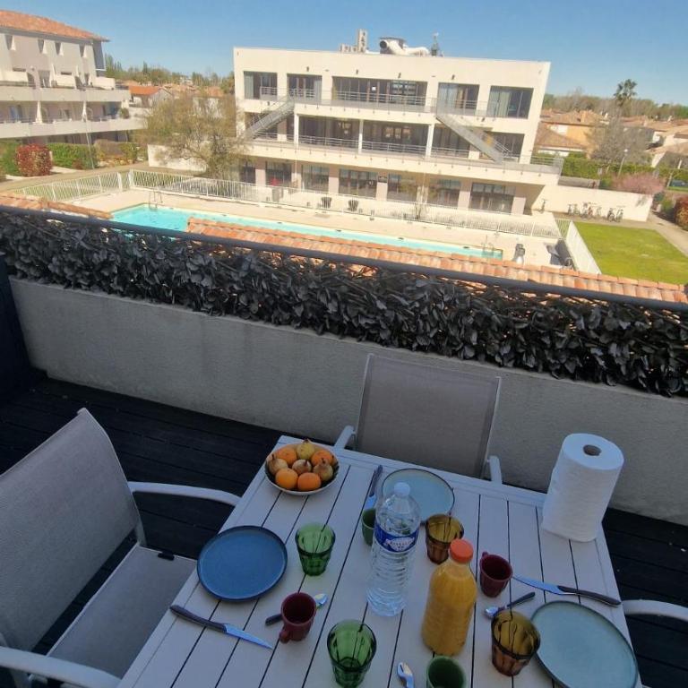 Beau duplex CAP CAMARGUE piscine 4 pers terrasse et parking dans résidence sécurisée - Appartement 2 Chambres - Vue sur Piscine - 14