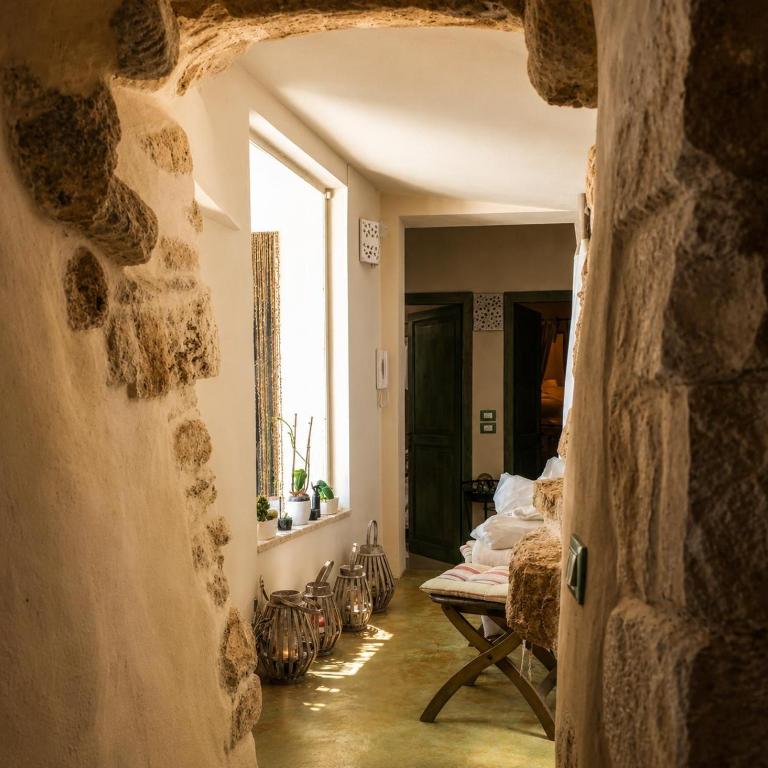 Casa Ostuni trullo di Charme with pool - Casa de 2 dormitorios - 14