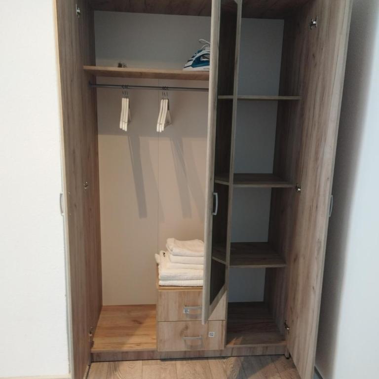 Apartment White Rose - One-Bedroom Apartment - 22
