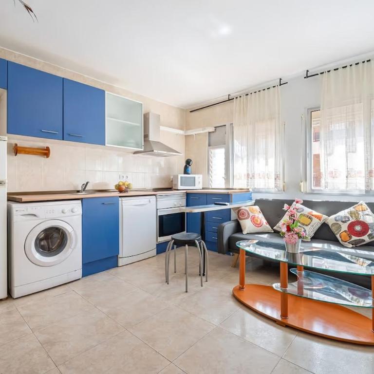 Apartment 100 m from Salou beach - Apartamento de 2 dormitorios - 1