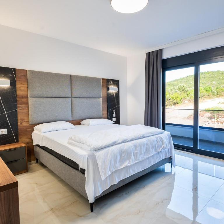 Belmare Apartments - Two-Bedroom Deluxe Apartment with Ocean View - 20