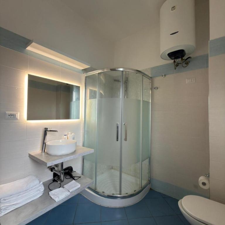 Levante Guesthouse - Large Double Room - 10