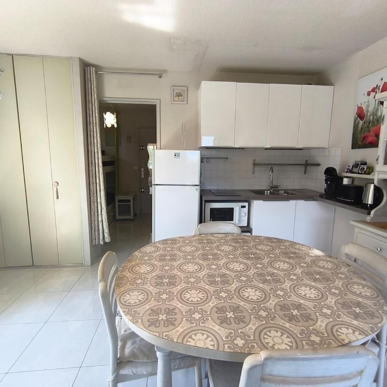T2 cabine - Terrasse 45m2 - Piscine - Clim - Parking privé - Apartment mit 1 Schlafzimmer und Gartenblick - 17