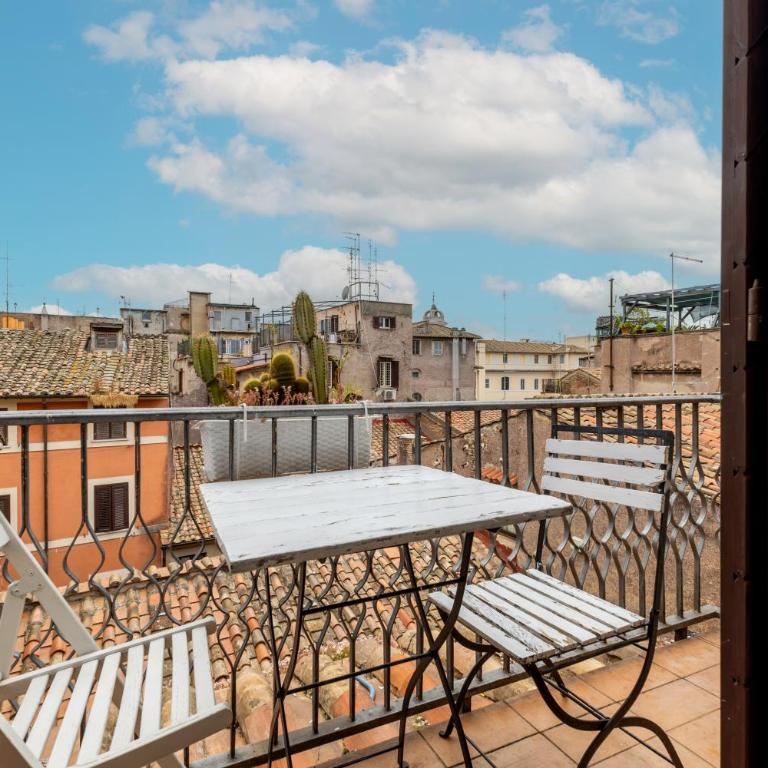 Campo dei Fiori Sun with balcony - Appartamento su 2 Livelli - 33