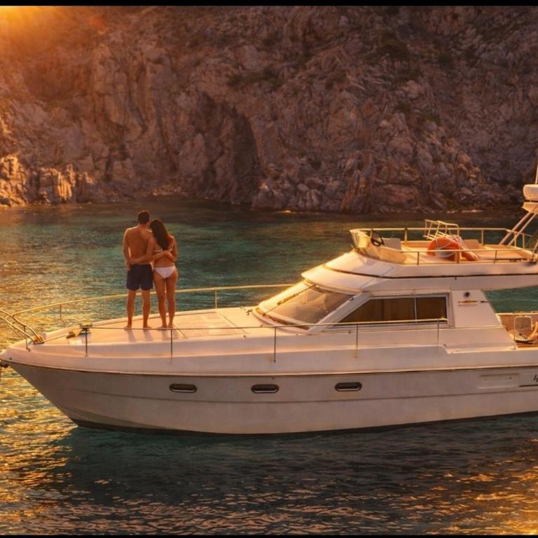 Ferretti 36 ' Bateau à Quai Vieux-Port Cannes Festival La Croisette - Mobile Home - 6