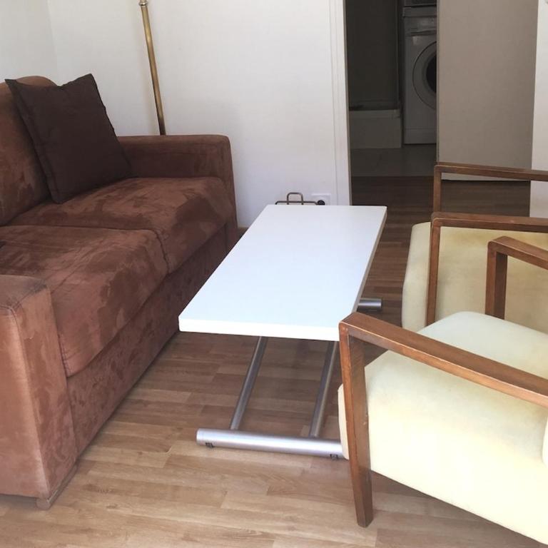 Apartment with casino and beach, city center - Apartamento de 1 dormitorio - 3