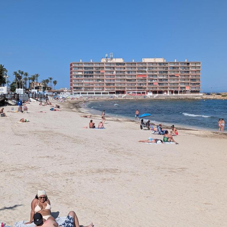 Duquesa Beach - Two-Bedroom Deluxe Apartment with Ocean View - 21
