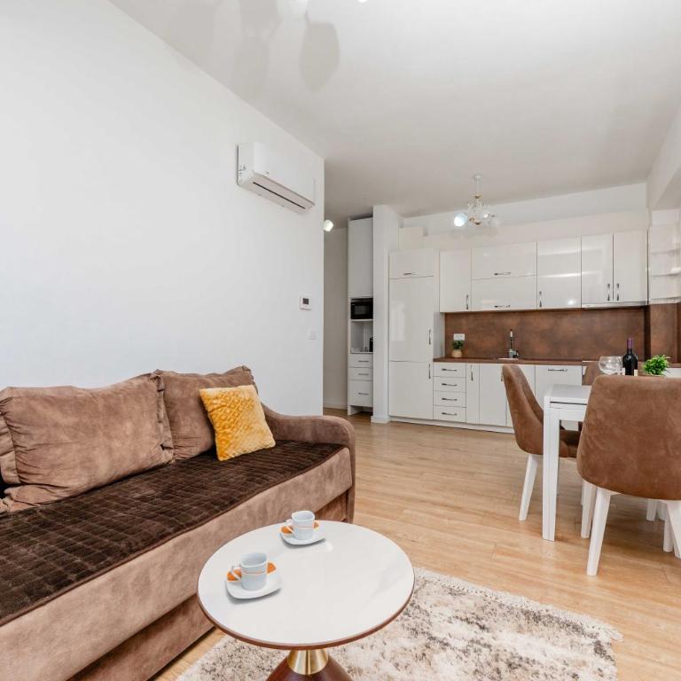 Zuzi Apartment - One-Bedroom Apartment - 7