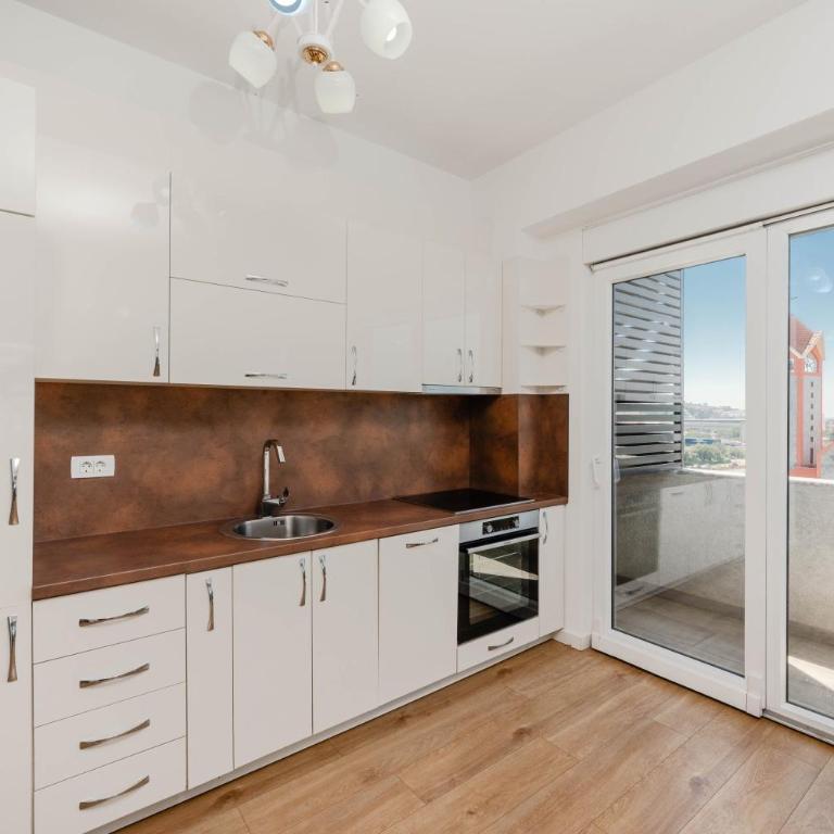Zuzi Apartment - One-Bedroom Apartment - 11
