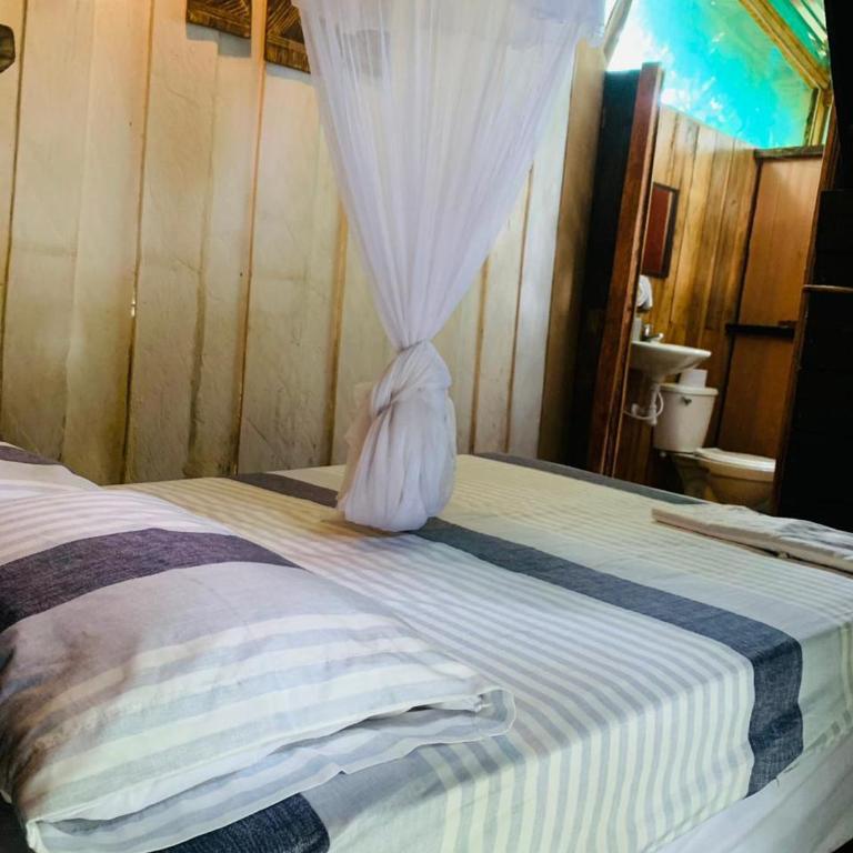 Jungle Cabin - Satori Natural - Standard Queen Room - 18