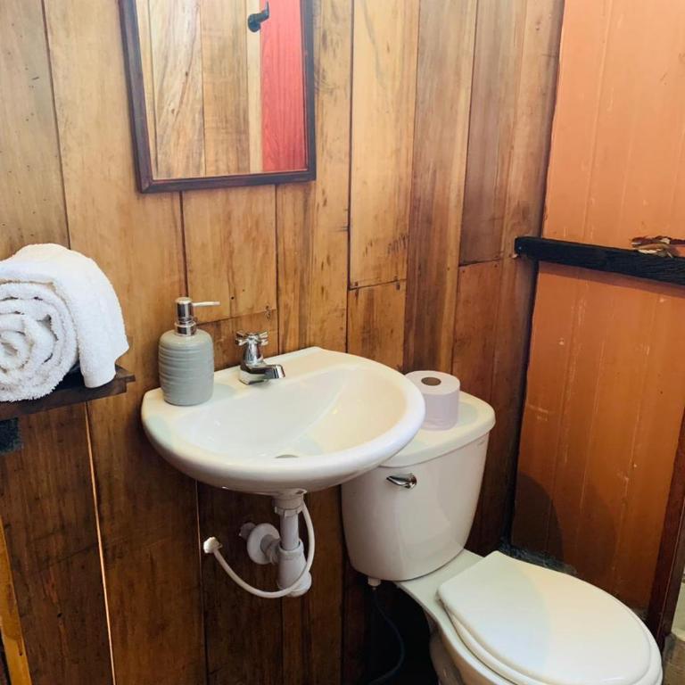 Jungle Cabin - Satori Natural - Standard Queen Room - 17