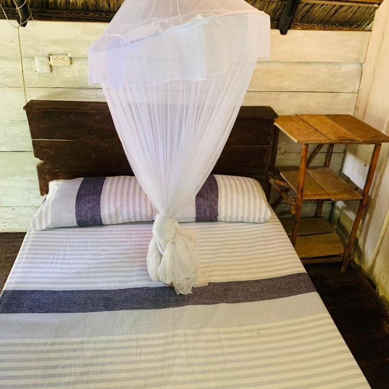 Jungle Cabin - Satori Natural - Standard Queen Room - 23