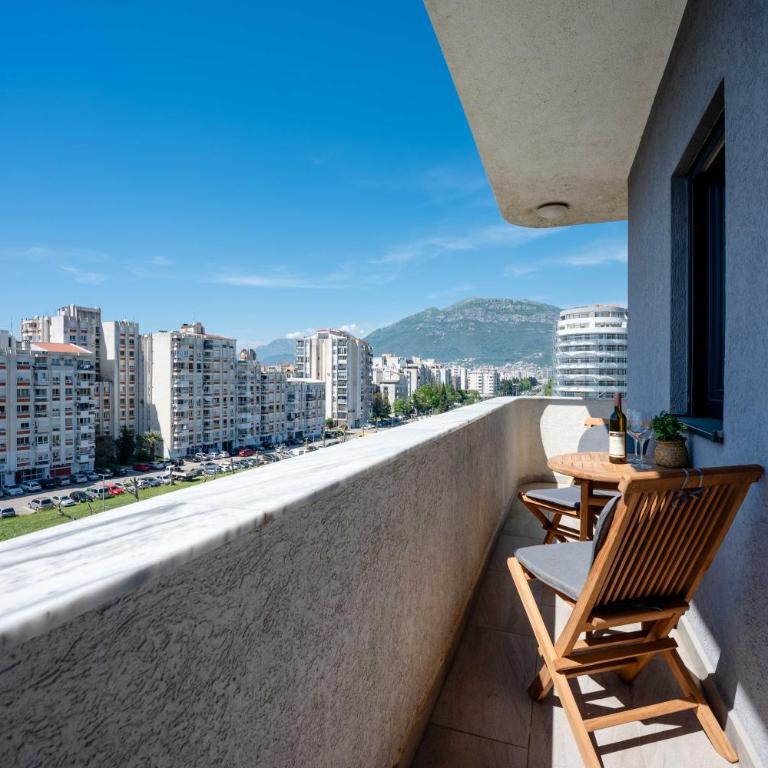 Zuzi Apartment - One-Bedroom Apartment - 25