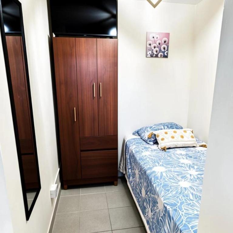 Habitaciones Modernas Torre H San Miguel - Aeropuerto 15min - Double Room with Private Bathroom - 4