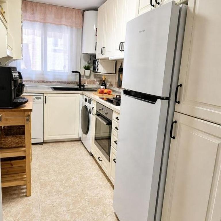 Apartamento Vera - Three-Bedroom Apartment with Sea View - 4