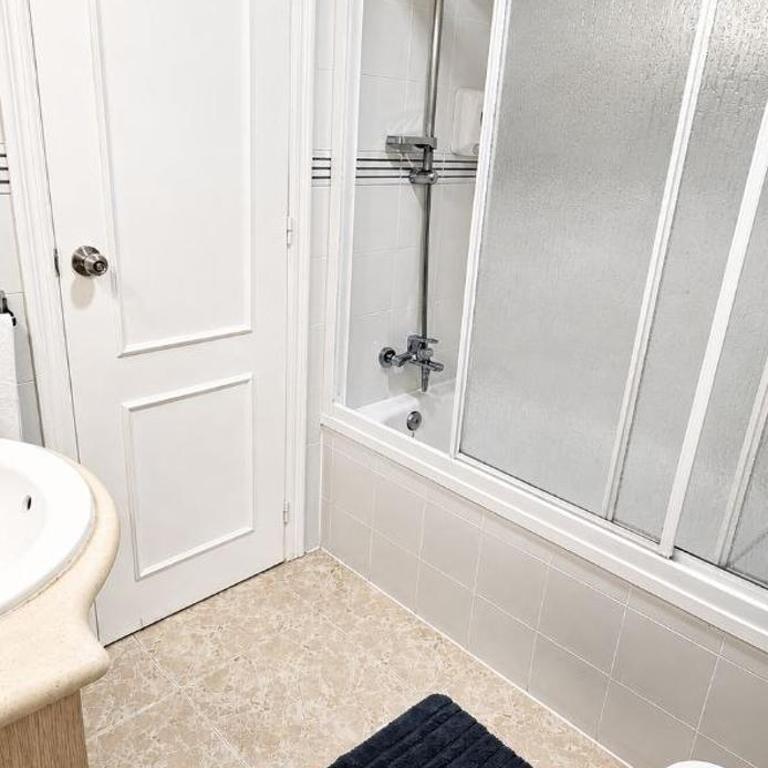 Apartamento Vera - Three-Bedroom Apartment with Sea View - 16