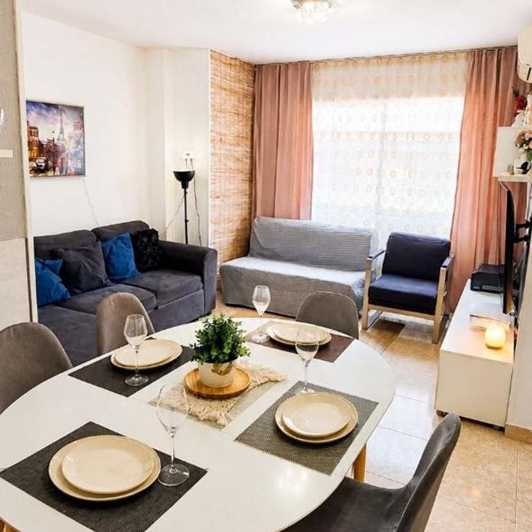 Apartamento Vera - Three-Bedroom Apartment with Sea View - 2