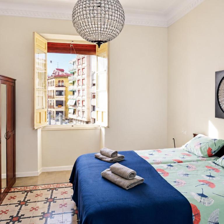 Historic apartment by Mercado Central by NRAS - Three-Bedroom Apartment - 18