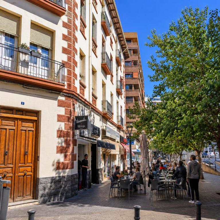 Historic apartment by Mercado Central by NRAS - Three-Bedroom Apartment - 27