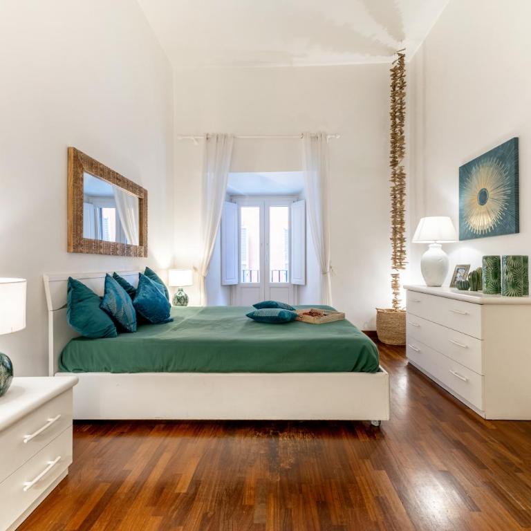 Luxury Historic Apartment Campo dei Fiori - Appartamento con 3 Camere da Letto e con Balcone - 18