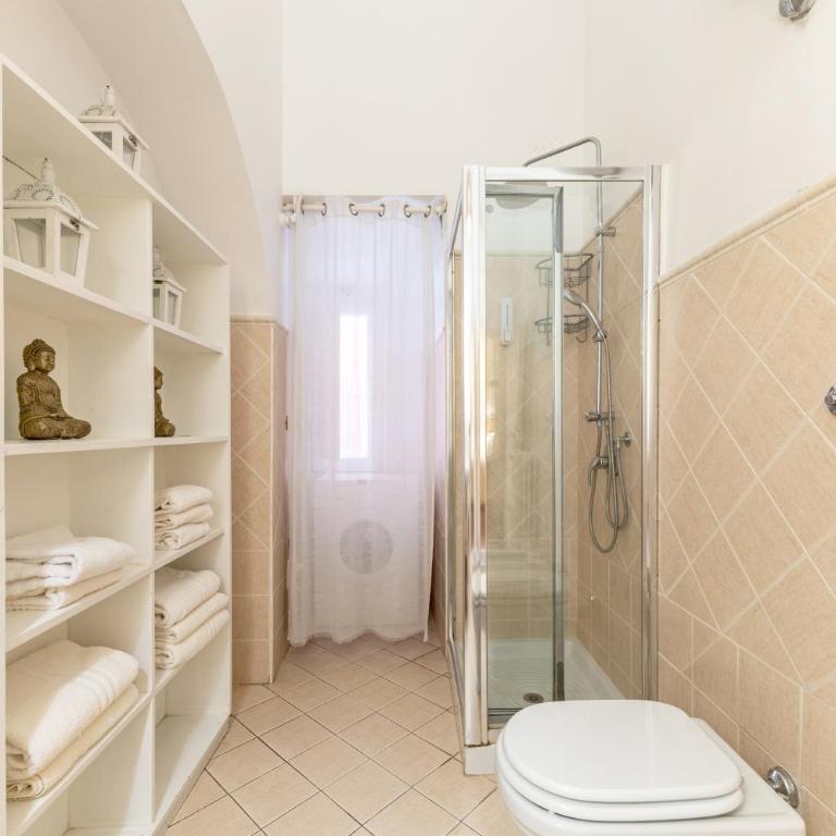 Luxury Historic Apartment Campo dei Fiori - Appartamento con 3 Camere da Letto e con Balcone - 30