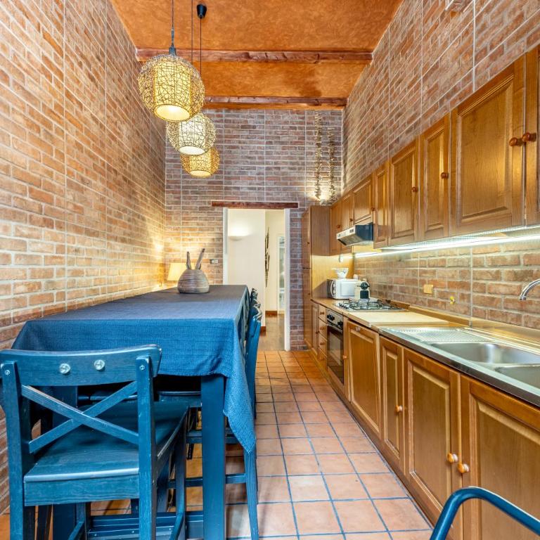 Luxury Historic Apartment Campo dei Fiori - Appartamento con 3 Camere da Letto e con Balcone - 25