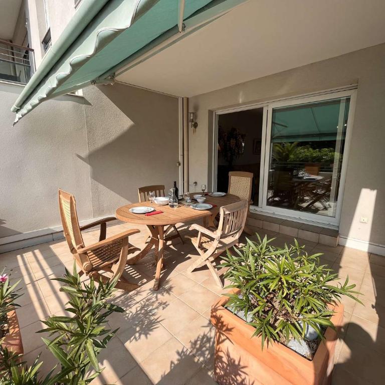 FS550-B11 Appt 3 pièces 6 personnes FREJUS - Apartamento de 2 dormitorios - 1