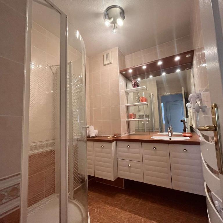FS550-B11 Appt 3 pièces 6 personnes FREJUS - Apartamento de 2 dormitorios - 14