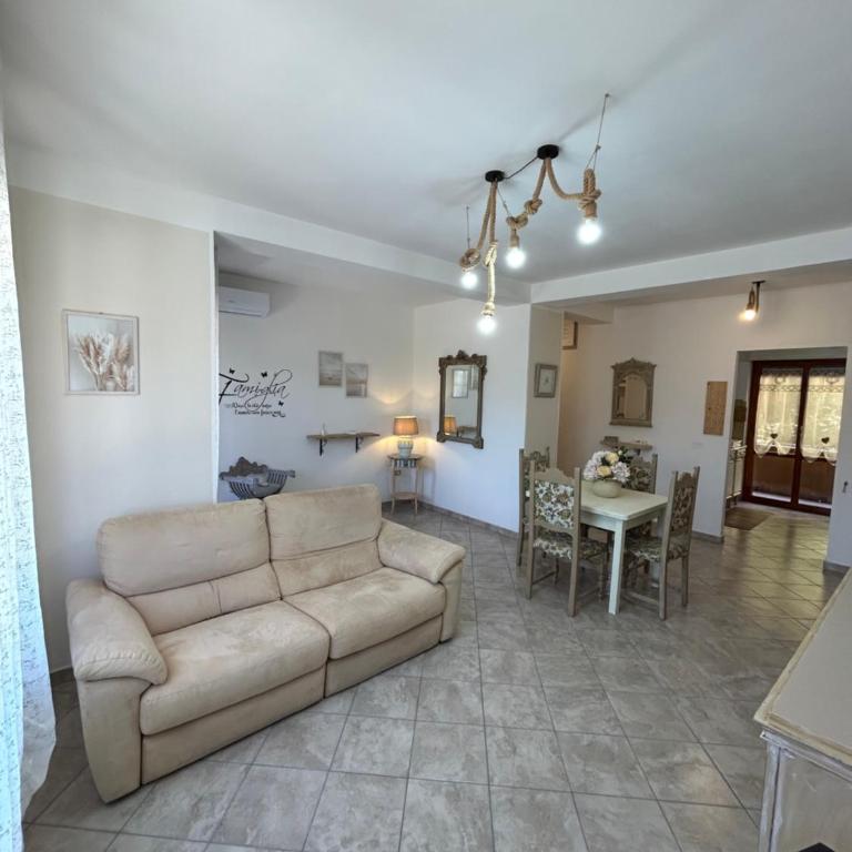 Casa La Famiglia - LaMaddalenaHomes - Two-Bedroom Apartment - 2