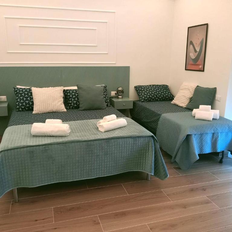 Umbrella Street Home - One-Bedroom Apartment - 5