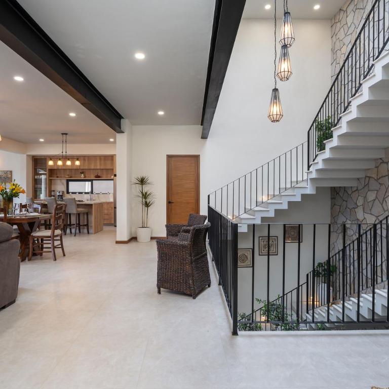 Malanquin Golf Community, 4BR Modern Home with Pool & Backyard - Casa de 4 dormitorios - 14