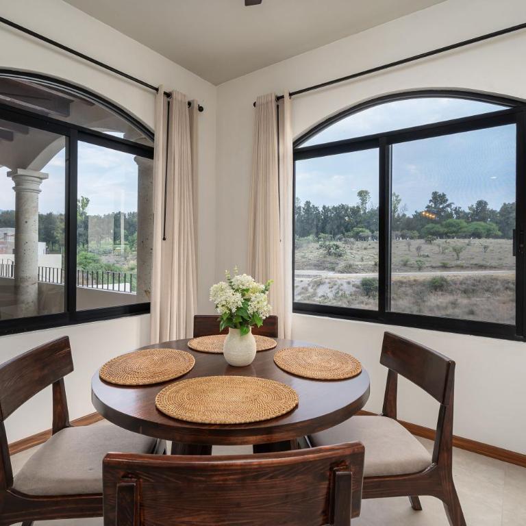 Malanquin Golf Community, 4BR Modern Home with Pool & Backyard - Casa de 4 dormitorios - 12