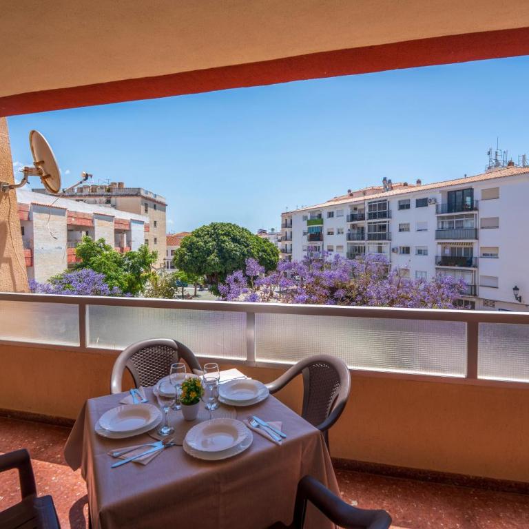 Bright & Spacious Apartment in Nerja Centre - Apartamento de 3 dormitorios - 2