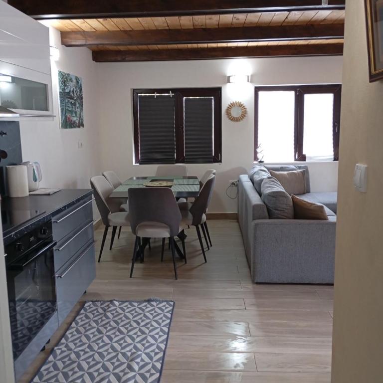 Hipi Nest - Kuća sa 2 Spavaće Sobe - 29