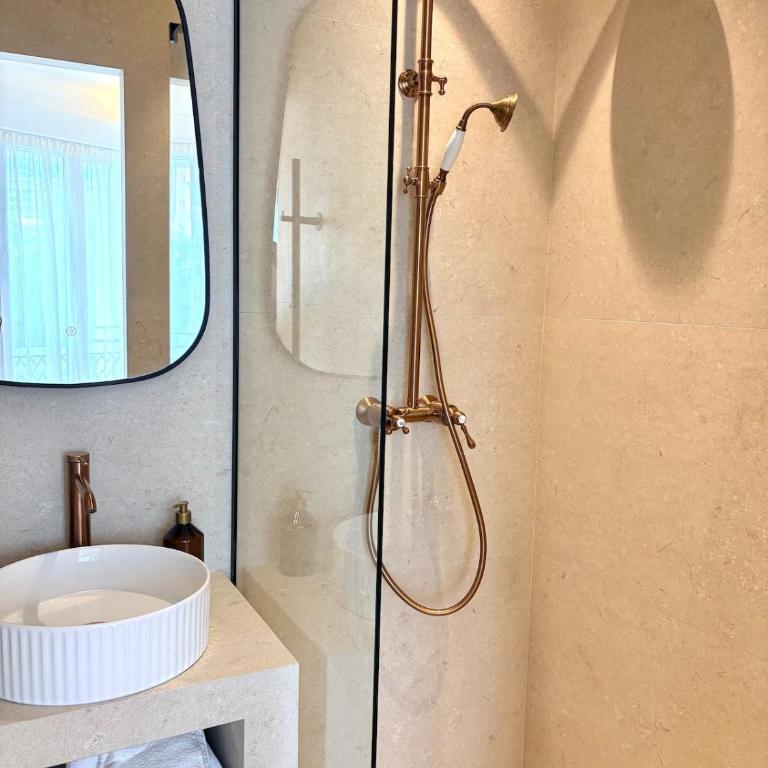 Central Cannes - Exceptional 4-Bedroom Apartment - Appartement - 12