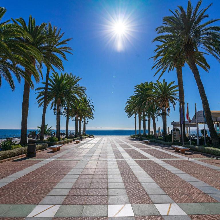 Apartment in the Center of Nerja - Apartamento de 2 dormitorios - 15