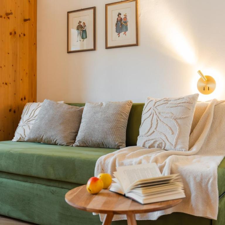 Familien-Logenplatz am Dorfplatz - Superior Apartment mit 1 Schlafzimmer und Balkon - 1