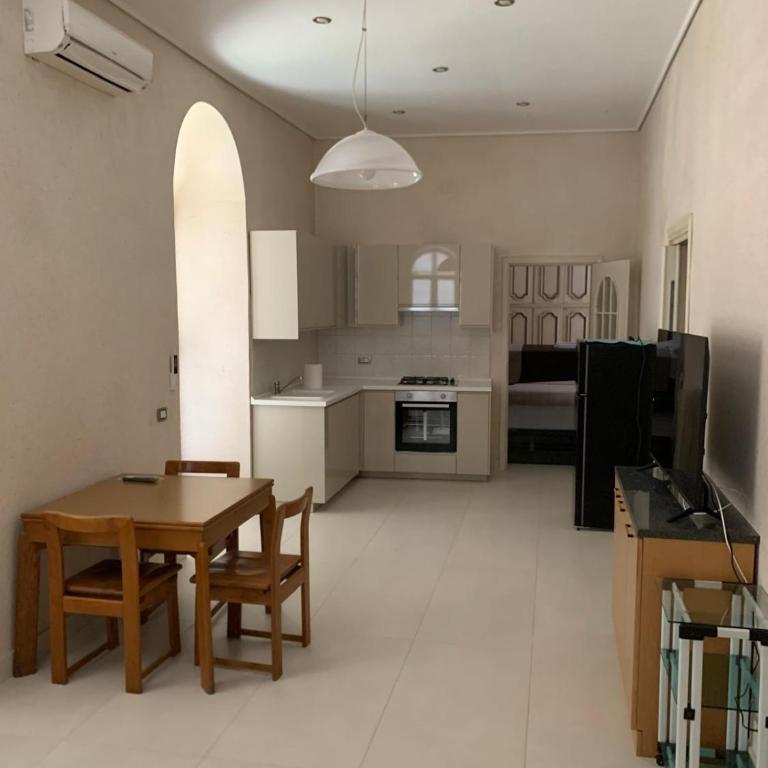 Rosaroll Residence - Appartamento con 1 Camera da Letto - 1