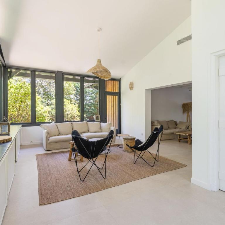 Villa élégante - piscine et plage - Villa avec Piscine Privée - 18