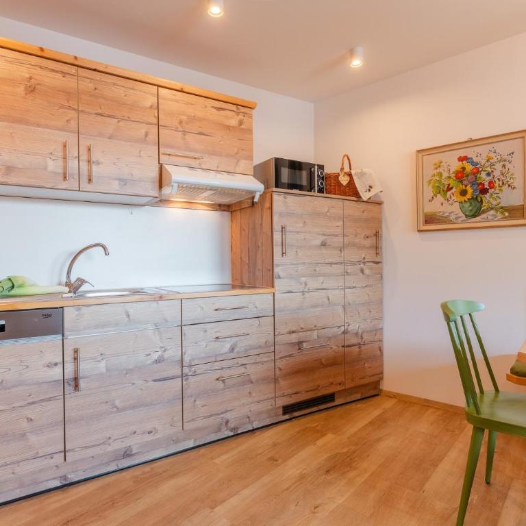 Stilvolle Maisonette mit Balkon - Appartamento Deluxe con 2 Camere da Letto e Balcone - 4