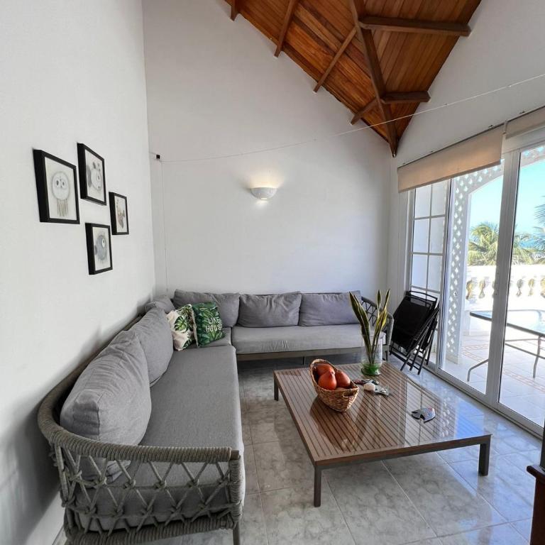 Large beach house near Las Américas Hotel, shared pool - Three-Bedroom House - 6