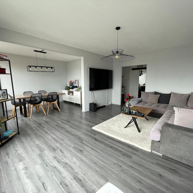 welcome to Reims - One-Bedroom Apartment - 7