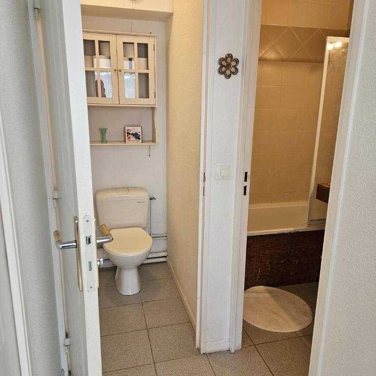 Entre Foret et Ocean - Two-Bedroom Deluxe Apartment with Garden View - 21