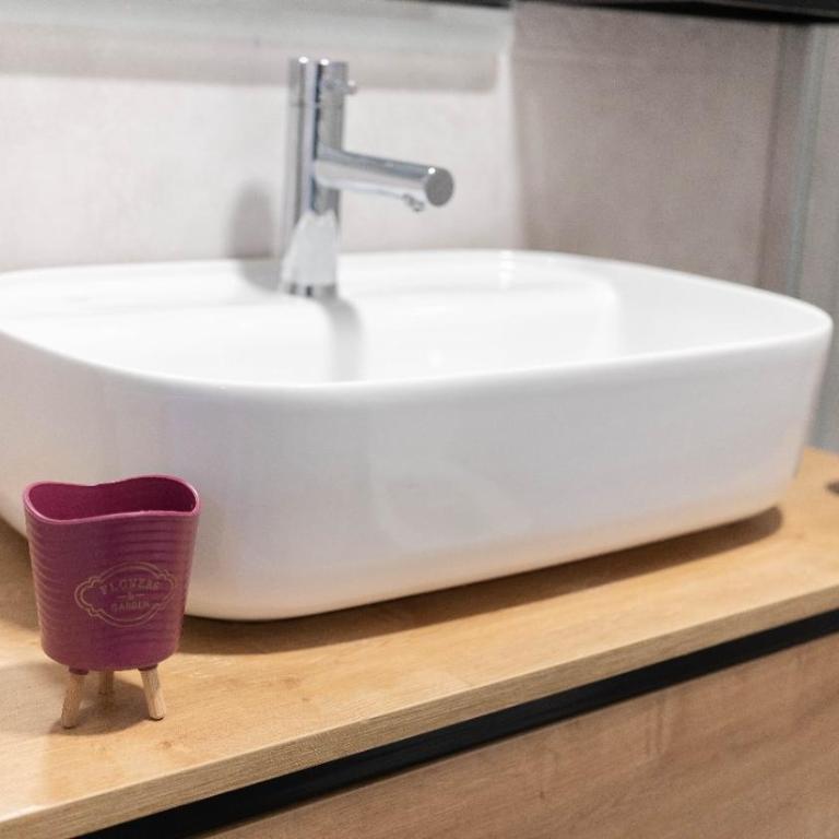 Luxury Central apartment- SCC area-Free private parking - One-Bedroom Apartment - 46