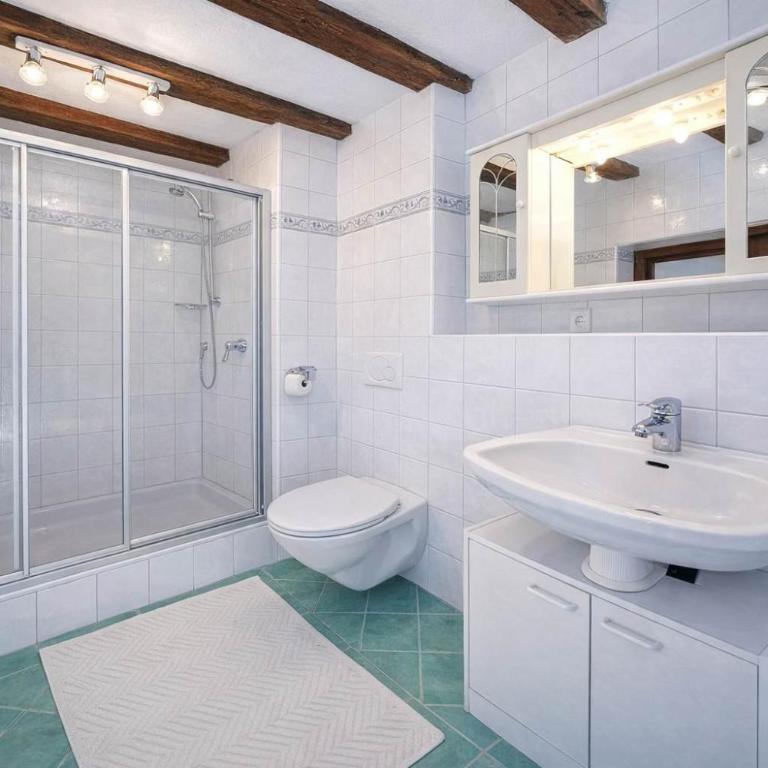NINA's Chalet with Pool & Sauna Access - Chalet - 14