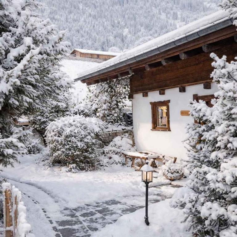 NINA's Chalet with Pool & Sauna Access - Chalet - 23