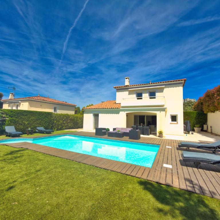 Luxury Villa in Cannes with Heated Pool Parties and festive évents not allowed - Villa - 35