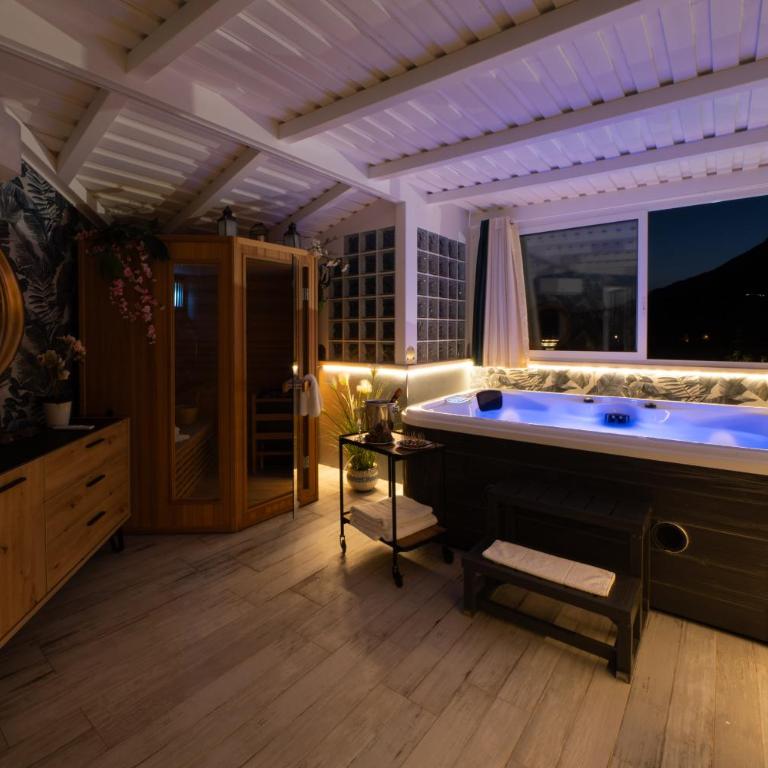 Moresca Luxury Private Villa & Spa - Villa - 81