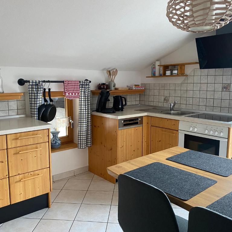 Haus Mayerbüchler - Chiemgau Karte - Apartment mit Balkon - 6